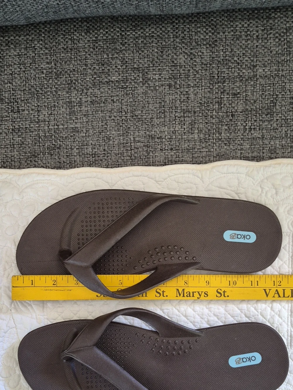 Oka B Men’s XL Sz 10-11 Flip Flops Sandals